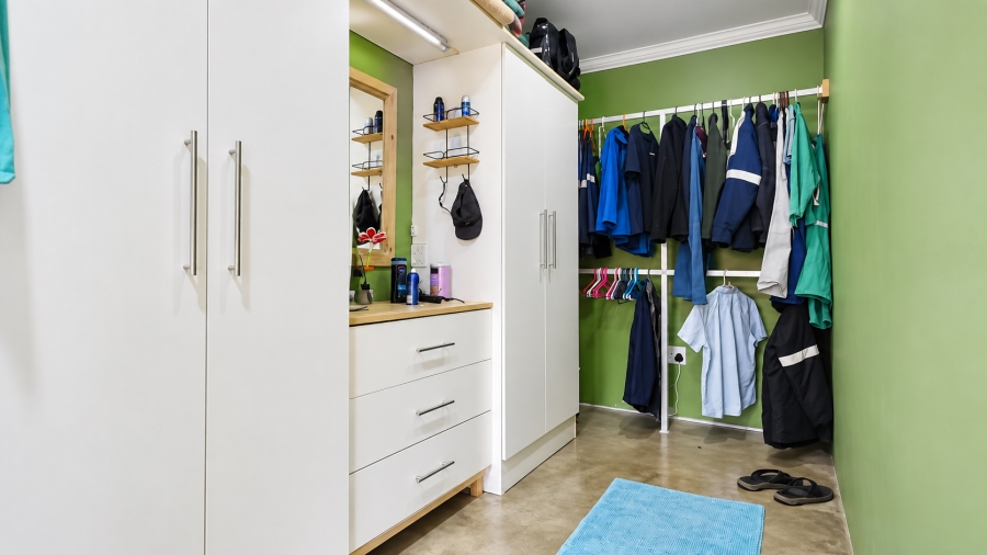 3 Bedroom Property for Sale in Geelhoutpark North West